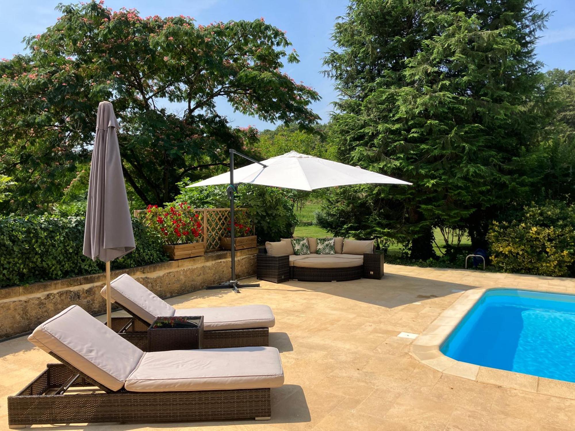 Вилла La Tuilerie Grange (Adults Only) Ле-Бюг Экстерьер фото