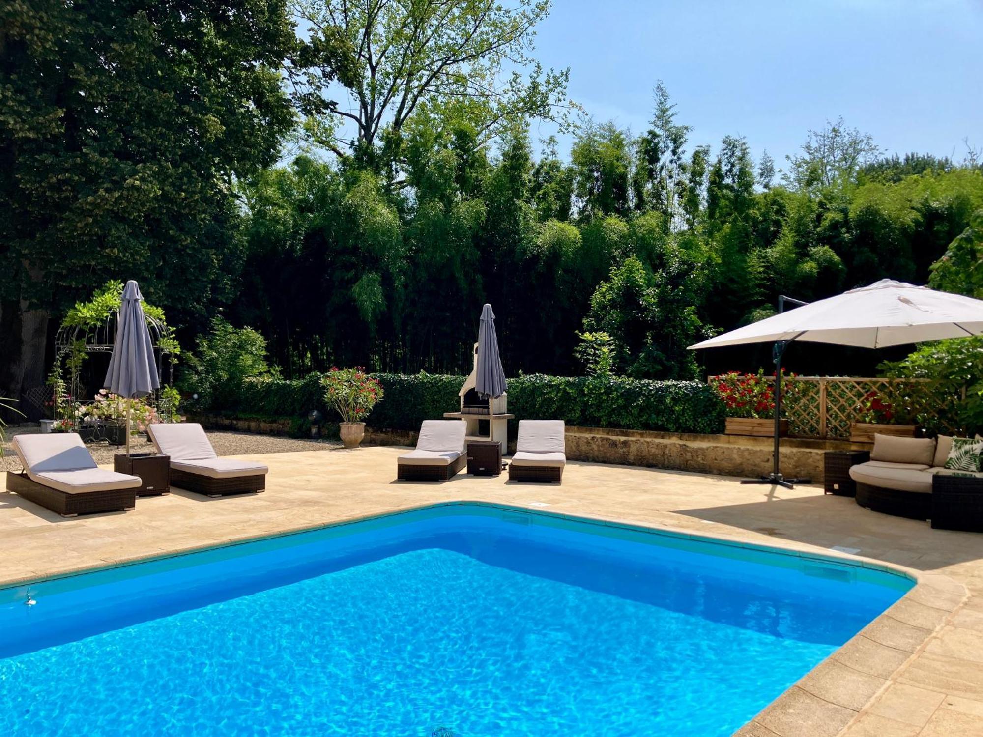 Вилла La Tuilerie Grange (Adults Only) Ле-Бюг Экстерьер фото